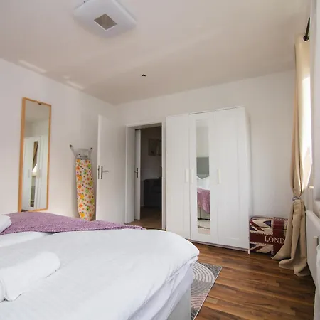 Apartment Dortmunder Erdgeschoss-luxusloft Mit Grossen Balkon, Netflix Und 250 Mbytes Highspeed Wifi