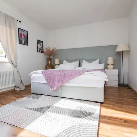 Apartment Dortmunder Erdgeschoss-luxusloft Mit Grossen Balkon, Netflix Und 250 Mbytes Highspeed Wifi Wilhelmshohe