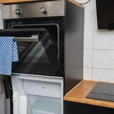 Dortmunder Erdgeschoss-luxusloft Mit Grossen Balkon, Netflix Und 250 Mbytes Highspeed Wifi Apartment *